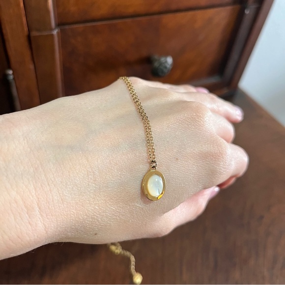 Louise Damas Necklace La Nacre 24k Gold-Plated Finish - Picture 10 of 11